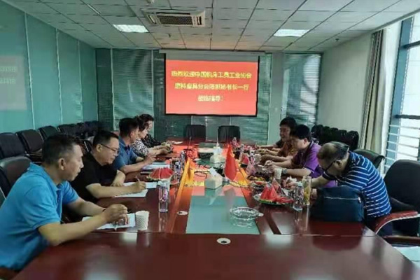 中国磨料磨具分会秘书长陈鹏一行调研 宁夏及周边内蒙碳化硅企业
