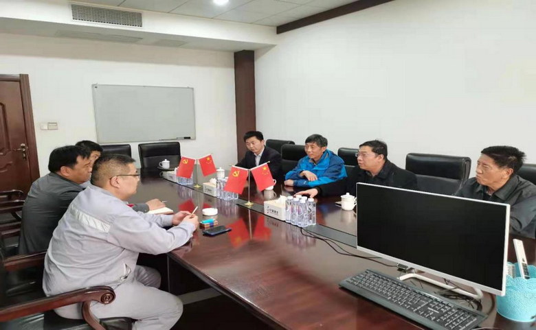 为企业穿针引线 寻找校企融合点