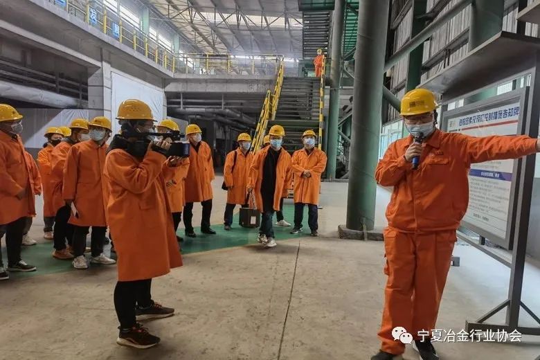 受沙坡头区政府邀请参加工业企业观摩评促座谈会