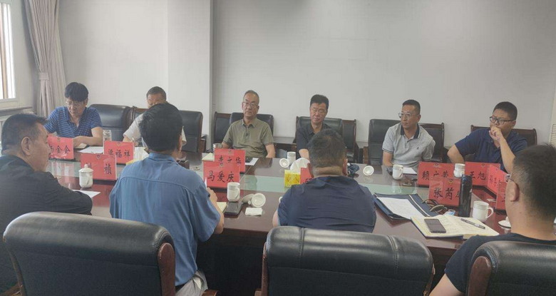 冶金企业代表参加自治区政协加快先行区建设座谈